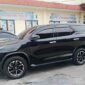 Babuk Fortuner diparkir di halaman Mapolres Minahasa 